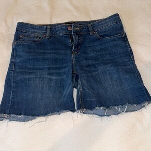 Gap cutoff shorts midi rise